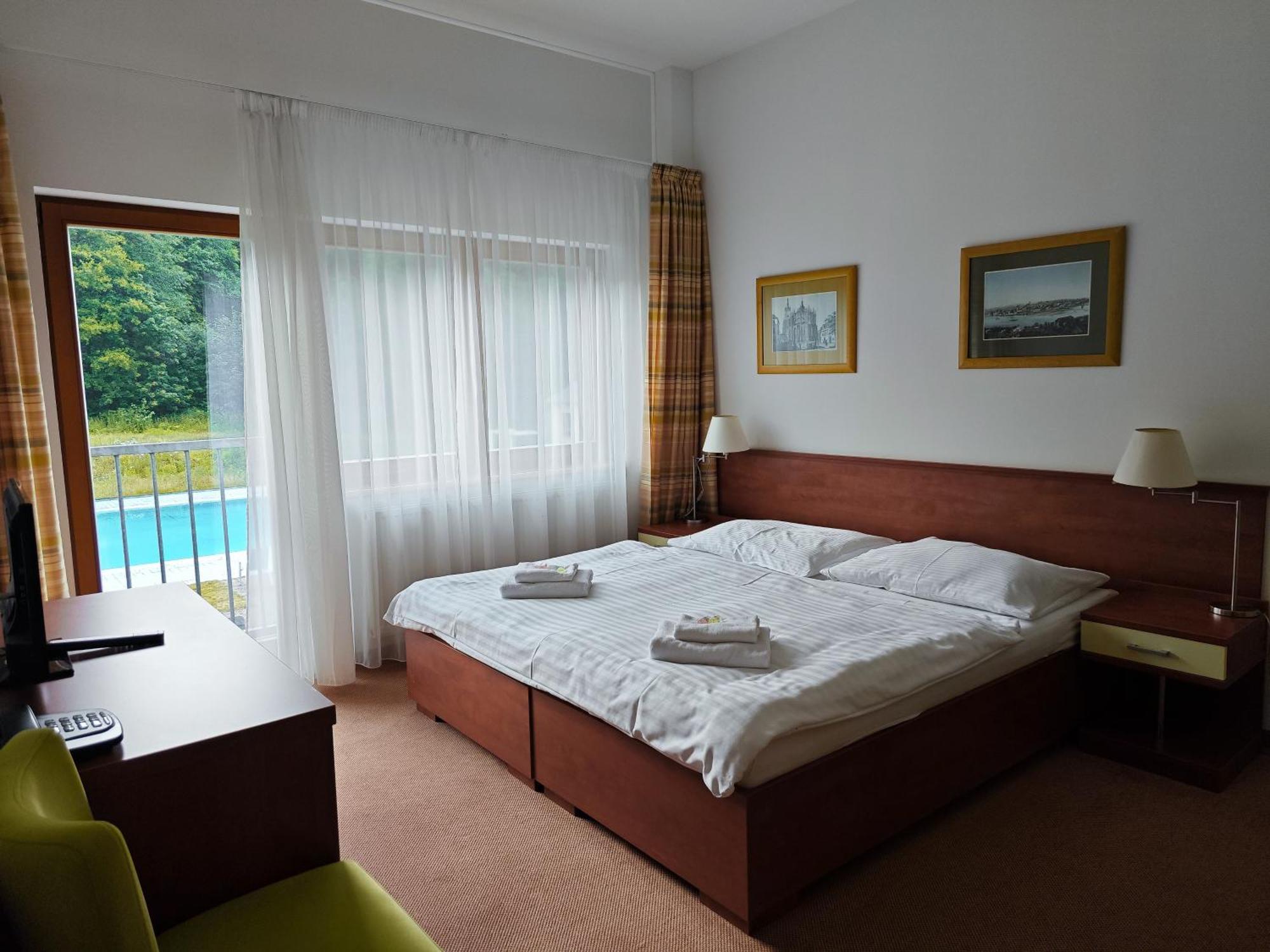 Geyserpark Village Karlovy Vary Exterior foto